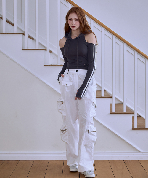 ROSEFRANTZ（ロゼフランツ）の「Two-way Nylon Pocket Pants [White]（スウェットパンツ・レディース・ホワイト・FREE）」の3枚目の写真