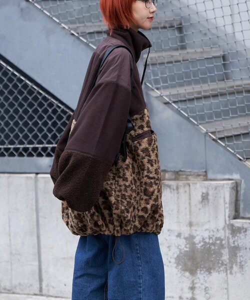 etsinta（エシンタ）の「【etsinta/エシンタ】リメイクフリースオーバージャケット（ブルゾン・レディース・ブラウン/チャコールグレー/アイボリー・ONE SIZE）」の7枚目の写真