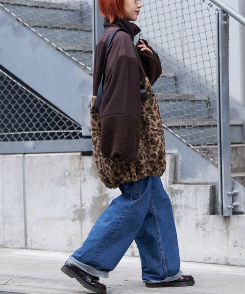 etsinta（エシンタ）の「【etsinta/エシンタ】リメイクフリースオーバージャケット（ブルゾン・レディース・ブラウン/チャコールグレー/アイボリー・ONE SIZE）」の11枚目の写真