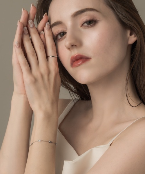 muku（ムク）の「BRACELET/4SQUARE ZIRCONIA（ブレスレット・レディース・シルバー/ゴールド・FREE）」の7枚目の写真