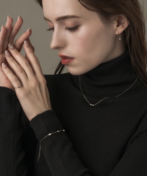 muku（ムク）の「BRACELET/4SQUARE ZIRCONIA（ブレスレット・レディース・シルバー/ゴールド・FREE）」の12枚目の写真