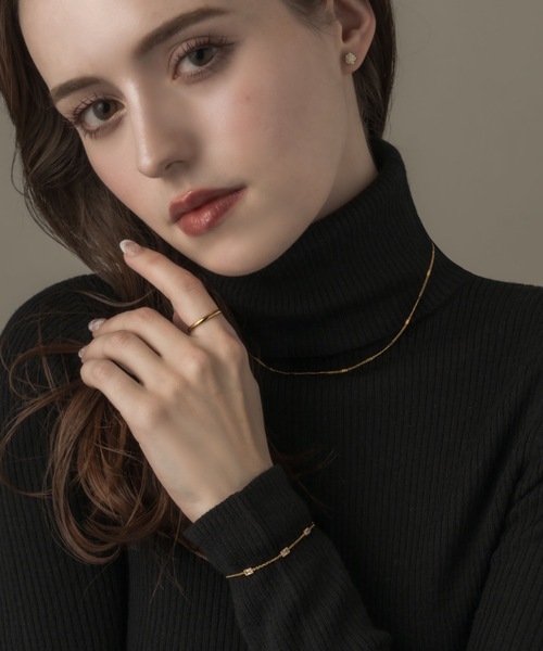 muku（ムク）の「BRACELET/4SQUARE ZIRCONIA（ブレスレット・レディース・シルバー/ゴールド・FREE）」の17枚目の写真