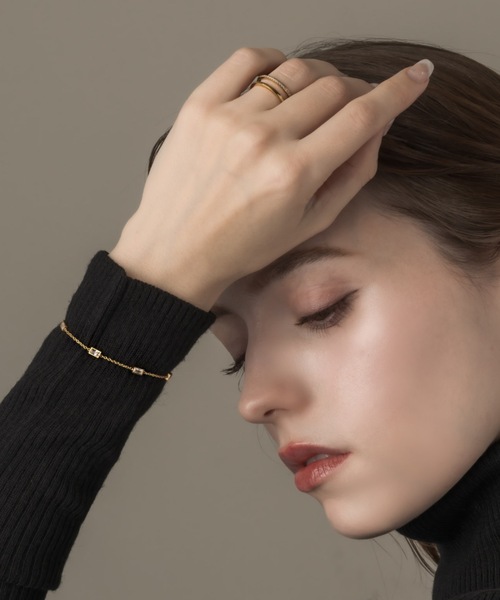 muku（ムク）の「BRACELET/4SQUARE ZIRCONIA（ブレスレット・レディース・シルバー/ゴールド・FREE）」の6枚目の写真