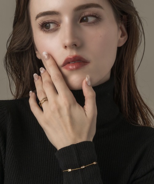 muku（ムク）の「BRACELET/4SQUARE ZIRCONIA（ブレスレット・レディース・シルバー/ゴールド・FREE）」の13枚目の写真