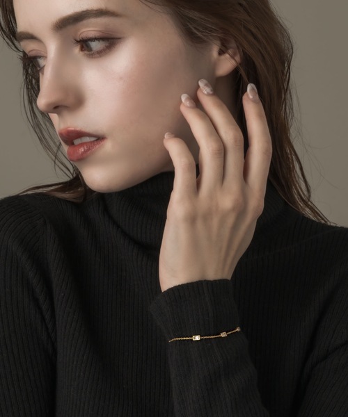 muku（ムク）の「BRACELET/4SQUARE ZIRCONIA（ブレスレット・レディース・シルバー/ゴールド・FREE）」の9枚目の写真