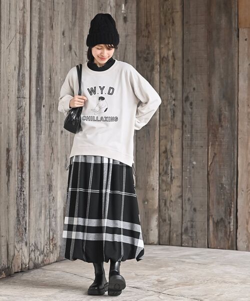 rps(アールピーエス)の「WYDキャット裏毛プルオーバー(スウェット・レディース・マスタード/杢グレー/アイボリー・フリー)」の4枚目の写真