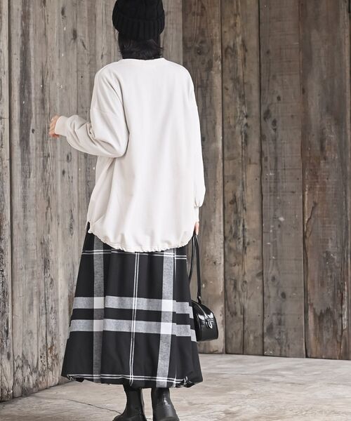 rps(アールピーエス)の「WYDキャット裏毛プルオーバー(スウェット・レディース・マスタード/杢グレー/アイボリー・フリー)」の6枚目の写真