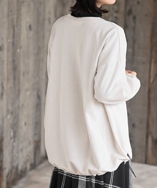 rps(アールピーエス)の「WYDキャット裏毛プルオーバー(スウェット・レディース・マスタード/杢グレー/アイボリー・フリー)」の10枚目の写真