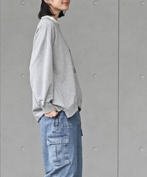 rps(アールピーエス)の「WYDキャット裏毛プルオーバー(スウェット・レディース・マスタード/杢グレー/アイボリー・フリー)」の15枚目の写真