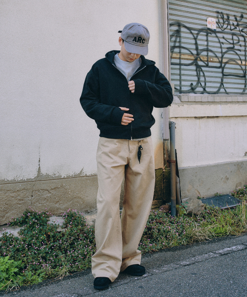 XERO（ゼロ）の「コアクロップフィンガーホールフードジップアップ[ブラック]（パーカー・レディース・その他・MEDIUM/LARGE）」の2枚目の写真