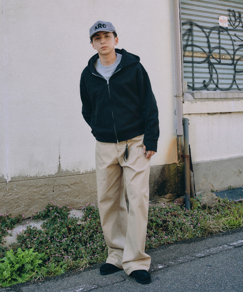 XERO（ゼロ）の「コアクロップフィンガーホールフードジップアップ[ブラック]（パーカー・レディース・その他・MEDIUM/LARGE）」の3枚目の写真