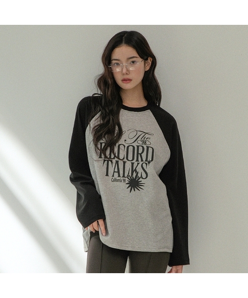 ACOVER(オコボ)の「レコードラグランマンツーマンTシャツ 4カラー(Tシャツ/カットソー・レディース・ブラック/ブラウン/チャコール・FREE)」の1枚目の写真