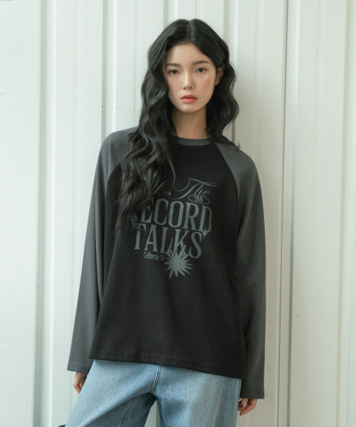 ACOVER(オコボ)の「レコードラグランマンツーマンTシャツ 4カラー(Tシャツ/カットソー・レディース・ブラック/ブラウン/チャコール・FREE)」の6枚目の写真