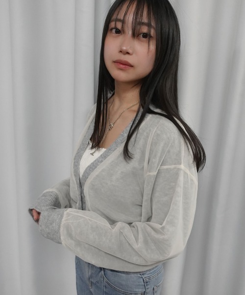 Lots of Love(ロッツオブラブ)の「チュールレイヤードニットカーディガン(カーディガン/ボレロ・レディース・アイボリー/ライトグレー/ブラック・M)」の4枚目の写真