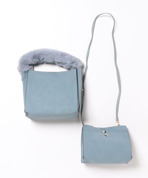 cache cache(カシュ カシュ)の「カシュカシュ cachechche / 横ヒネリインバッグセットファーハンドル(トートバッグ・レディース・ブルー・FREE)」の2枚目の写真