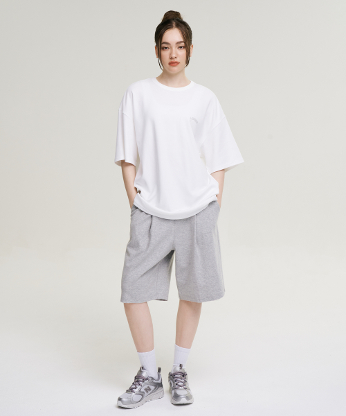 LAZYBEE(レイジービー)の「ワンタックジャイアントフィットフレッシュバミューダパンツ W メランジグレー(その他パンツ・レディース・グレー・SMALL/MEDIUM/LARGE/X-LARGE/XX-LARGE)」の4枚目の写真