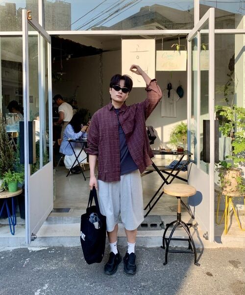 LAZYBEE(レイジービー)の「ワンタックジャイアントフィットフレッシュバミューダパンツ W メランジグレー(その他パンツ・レディース・グレー・SMALL/MEDIUM/LARGE/X-LARGE/XX-LARGE)」の2枚目の写真