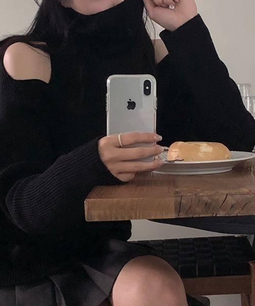 FREE STYLISTS(フリー スタイリスト)の「YUGA_YGMC Turtleneck knit top(ニット/セーター・レディース・ブラック/オフホワイト/レッド・FREE)」の21枚目の写真