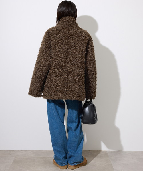 SLOBE IENA（スローブイエナ）の「リバーシブルフェイクムートンスタンドブルゾン（ムートンコート・レディース・ブラウン・38/36）」の5枚目の写真