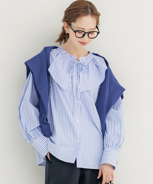 coca(coca)(コカ)の「襟フリルオーバーサイズシャツ(シャツ/ブラウス・レディース・ホワイト/ストライプ・L/M/S)」の2枚目の写真