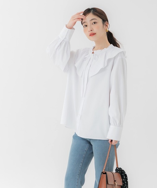 coca(coca)(コカ)の「襟フリルオーバーサイズシャツ(シャツ/ブラウス・レディース・ホワイト/ストライプ・L/M/S)」の4枚目の写真