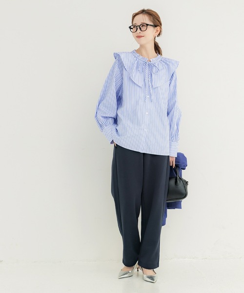 coca(coca)(コカ)の「襟フリルオーバーサイズシャツ(シャツ/ブラウス・レディース・ホワイト/ストライプ・L/M/S)」の9枚目の写真