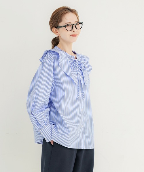 coca(coca)(コカ)の「襟フリルオーバーサイズシャツ(シャツ/ブラウス・レディース・ホワイト/ストライプ・L/M/S)」の10枚目の写真