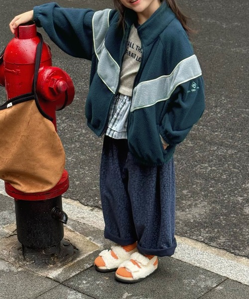 aimoha(アイモハ)の「【aimoha-KIDS-】キッズ ボアジップアップブルゾン (AW)(ブルゾン・キッズ・ネイビー/ベージュ・120/90/100/110/130)」の10枚目の写真