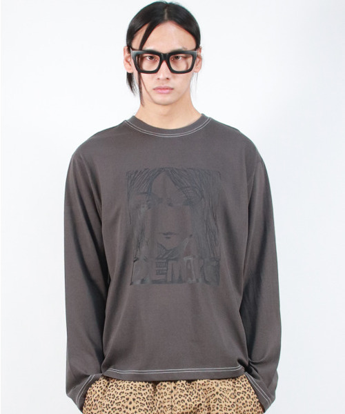 DEMARC(ドゥマーク)の「M MARC ILLUST STITCH BOXY LONG SLEEVE - Charcoal(Tシャツ/カットソー・メンズ・その他・MEDIUM/LARGE)」の2枚目の写真