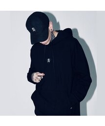 EIGHTVOLUME（エイトボリューム）の「[Gimo] EV E Emblem Patch Sweatshirt Overfit (Black)（パーカー）」