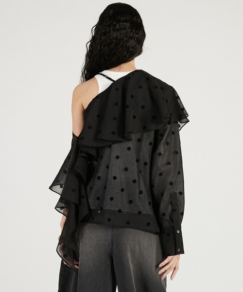PRANK PROJECT(プランクプロジェクト)の「【2026Spring Pre-Order】ワンショルラッフルトップ / One-Shoulder Ruffled Top(その他トップス・レディース・ブラック/アイボリー・FREE)」の14枚目の写真