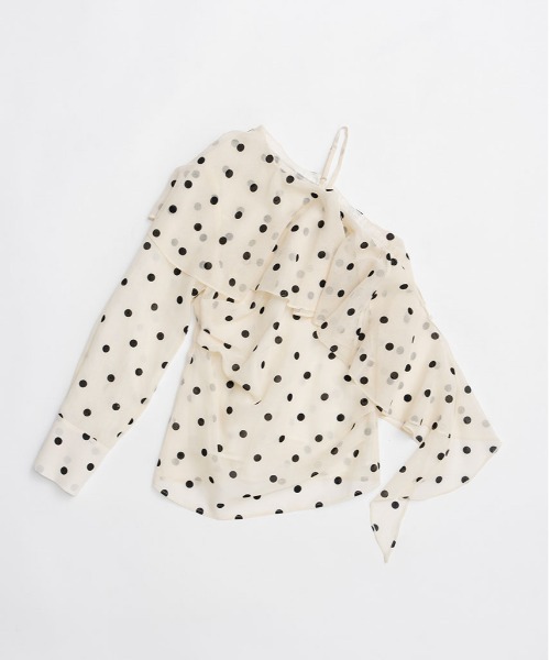 PRANK PROJECT(プランクプロジェクト)の「【2026Spring Pre-Order】ワンショルラッフルトップ / One-Shoulder Ruffled Top(その他トップス・レディース・ブラック/アイボリー・FREE)」の17枚目の写真