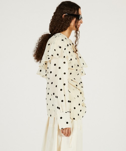 PRANK PROJECT(プランクプロジェクト)の「【2026Spring Pre-Order】ワンショルラッフルトップ / One-Shoulder Ruffled Top(その他トップス・レディース・ブラック/アイボリー・FREE)」の10枚目の写真