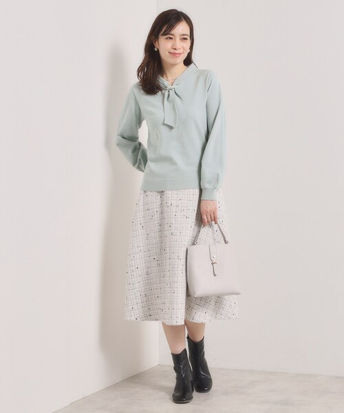 ITS'DEMO（イッツデモ）の「【手洗い可】総針ボウタイニット（ニット/セーター・レディース・ブラック/サックスブルー/オフホワイト/サンドベージュ・00）」の19枚目の写真