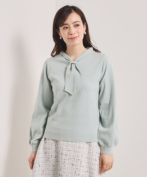 ITS'DEMO（イッツデモ）の「【手洗い可】総針ボウタイニット（ニット/セーター・レディース・ブラック/サックスブルー/オフホワイト/サンドベージュ・00）」の21枚目の写真