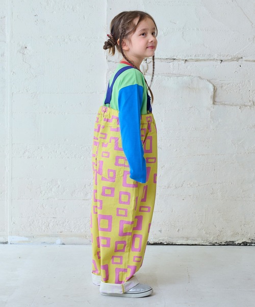 MARKEY'S（マーキーズ）の「ツイル総柄エヴォルブサロペット（サロペット/オーバーオール・キッズ・イエロー系その他/ブラック系その他/グリーン系その他/レッド系その他・150/120/110/100/90/140/130）」の11枚目の写真