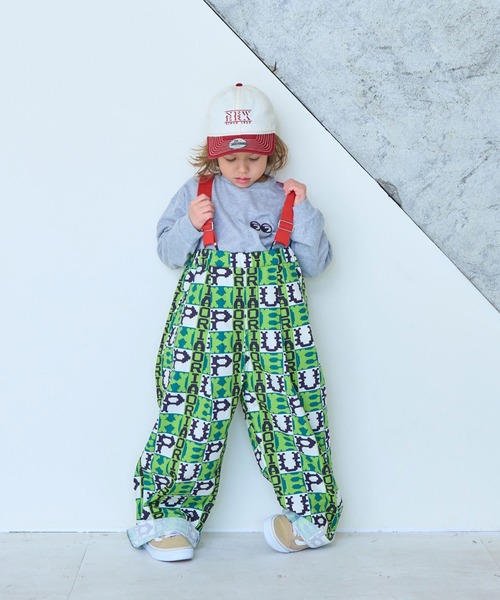 MARKEY'S（マーキーズ）の「ツイル総柄エヴォルブサロペット（サロペット/オーバーオール・キッズ・イエロー系その他/ブラック系その他/グリーン系その他/レッド系その他・150/120/110/100/90/140/130）」の20枚目の写真