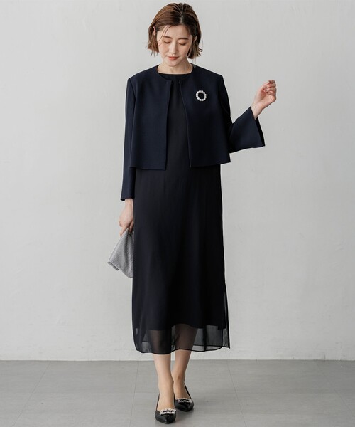 23区(ニジュウサンク)の「クリアジョーゼット コンパクトタックジャケット(その他アウター・レディース・ネイビー系/ブラック系/ベージュ系・38/40)」の17枚目の写真