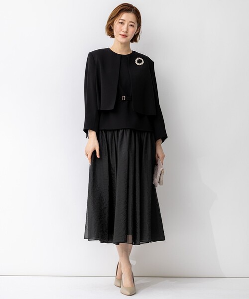 23区(ニジュウサンク)の「クリアジョーゼット コンパクトタックジャケット(その他アウター・レディース・ネイビー系/ブラック系/ベージュ系・38/40)」の20枚目の写真