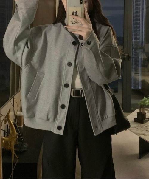 Vipoa(ヴィポア)の「simple oversize jacket(ブルゾン・レディース・グレー・FREE)」の4枚目の写真
