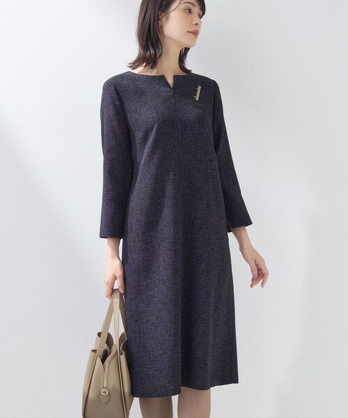 INDIVI（インディヴィ）の「【軽量／セレモニー／SETUP可能】ストレッチツイードAラインワンピース（ワンピース・レディース・ホワイト系4/ベージュ系その他7/ネイビー系3・05/40/38/36/19/15 /13）」の3枚目の写真