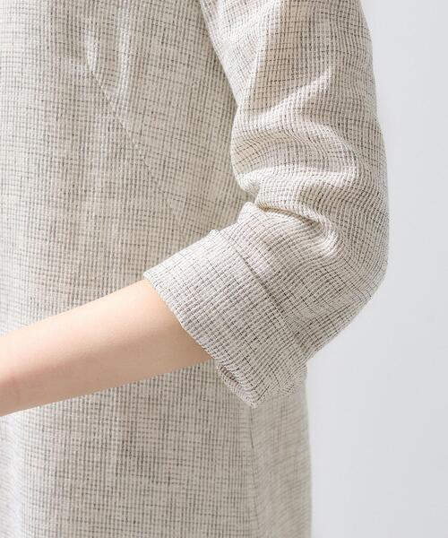 INDIVI（インディヴィ）の「【軽量／セレモニー／SETUP可能】ストレッチツイードAラインワンピース（ワンピース・レディース・ホワイト系4/ベージュ系その他7/ネイビー系3・05/40/38/36/19/15 /13）」の10枚目の写真