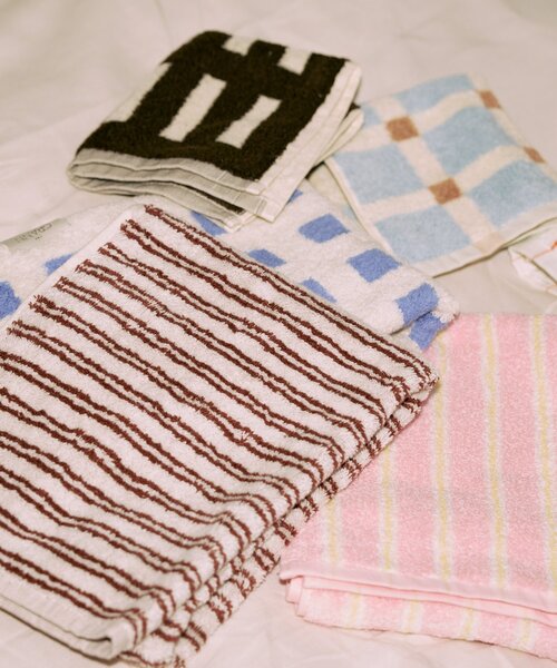 BIRTHDAY BAR（バースデイバー）の「【GRANN グラン】FACE TOWEL　フェイスタオル（タオル・レディース・ブルー/ピンク・0）」の5枚目の写真