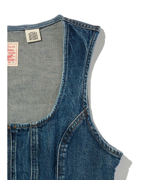 Levi's(リーバイス)の「Levi's/リーバイス SCULPTED デニムタンクトップ(タンクトップ・レディース・ダークインディゴブルー・M/S/XS)」の6枚目の写真