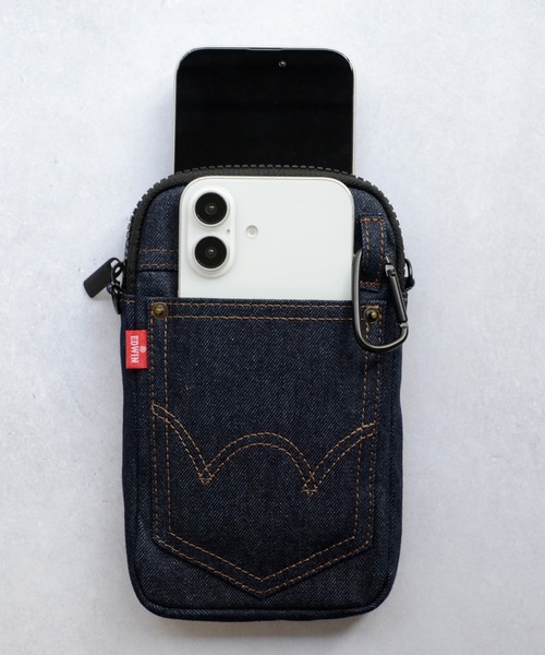EDWIN（エドウィン）の「デニム ポーチ エドウィン 「スマホ用マルチポーチ」 ショルダーストラップ付き スマホポーチ カラビナ（スマホグッズ・メンズ・インディゴブルー/ブラック・ONE SIZE）」の9枚目の写真