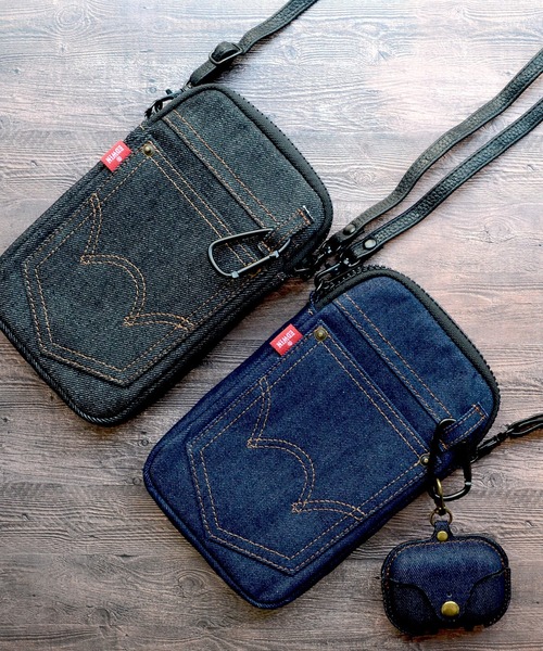 EDWIN（エドウィン）の「デニム ポーチ エドウィン 「スマホ用マルチポーチ」 ショルダーストラップ付き スマホポーチ カラビナ（スマホグッズ・メンズ・インディゴブルー/ブラック・ONE SIZE）」の6枚目の写真