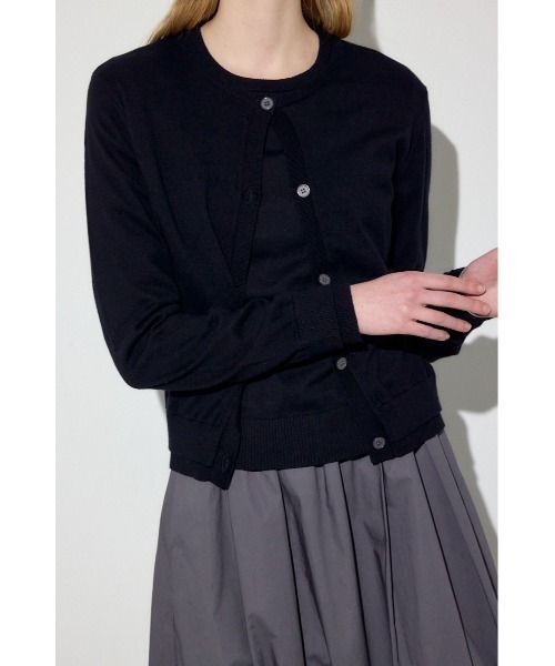AZUL by moussy(アズールバイマウジー)の「カシミヤミックスレイヤードニットカーディガン(カーディガン/ボレロ・レディース・ライトブルー/ブラック/オフホワイト/杢グレー/ライトイエロー・MEDIUM/SMALL)」の18枚目の写真