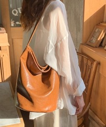 フェイクレザーバケツ型ショルダーバッグ