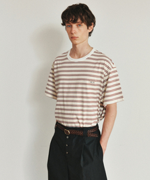 HEUTE（ホイテ）の「HET LOGO STRIPE T-SHIRT (RED)（Tシャツ/カットソー）」