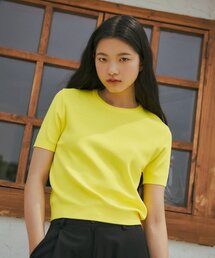 VANONE ATELIER（バノンアトリエ）の「KN4219 スリムラウンドニット_ブライトイエロー（ニット/セーター）」